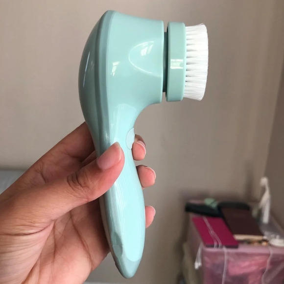 Facial spin brush - Picture 6 of 9